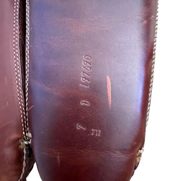 LL Bean - Leather house slip ons ~ size 7 ~ NOTE: ONE SMOOTH, ONE PEBBLED - Picture 8 of 12